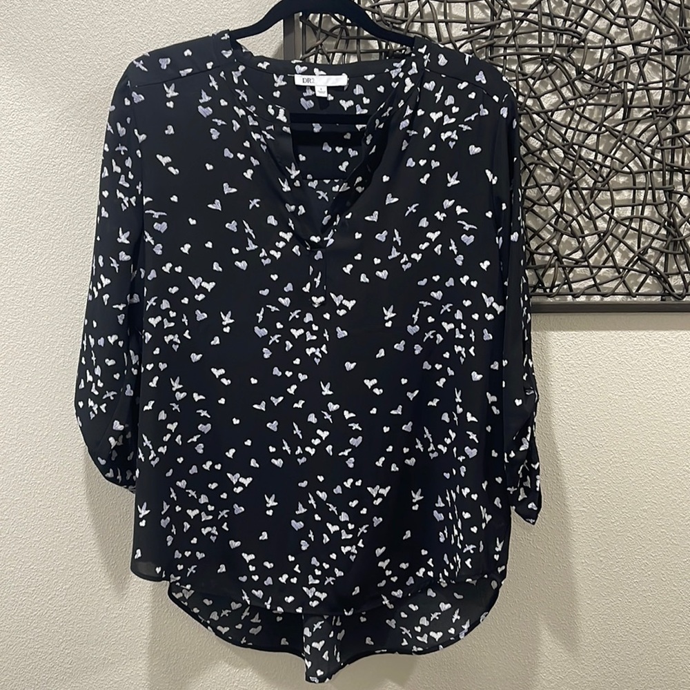 DR2 roll tab sleeve blouse
